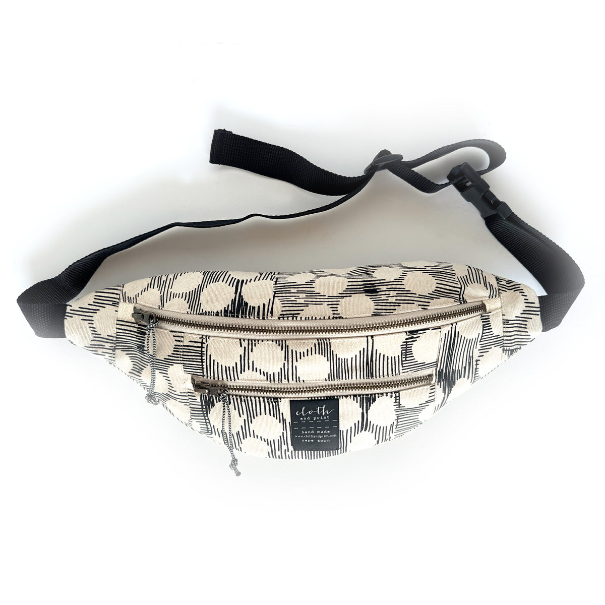 over the moon bag BLOCKOUT