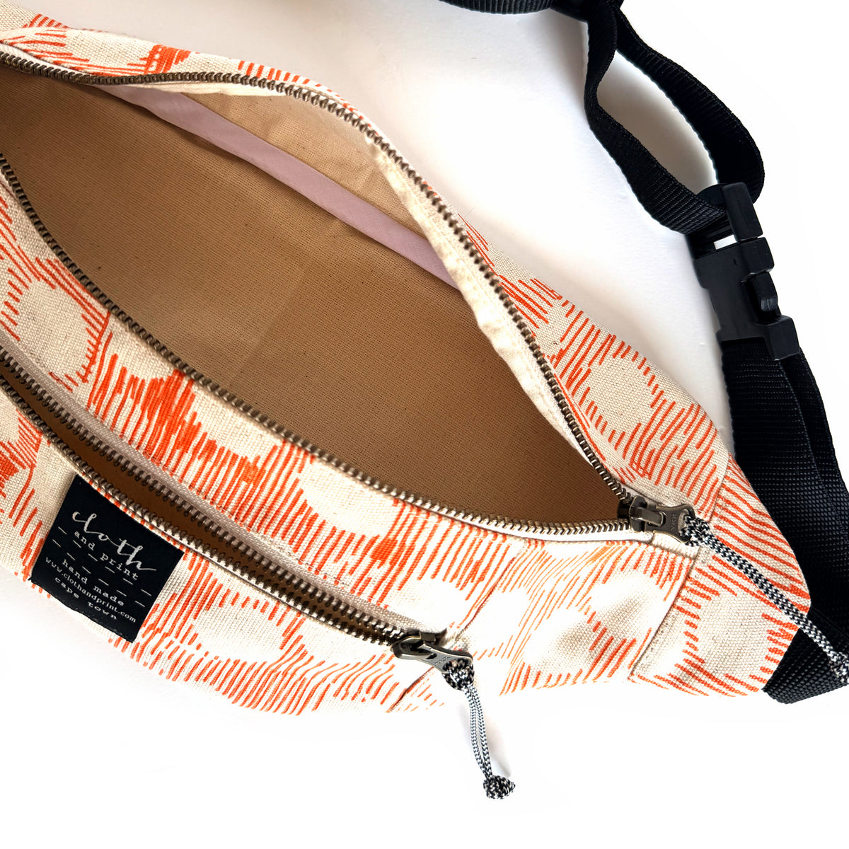 over the moon bag BLOCKOUT