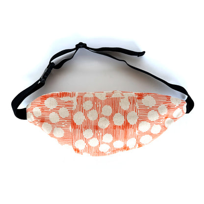 over the moon bag BLOCKOUT