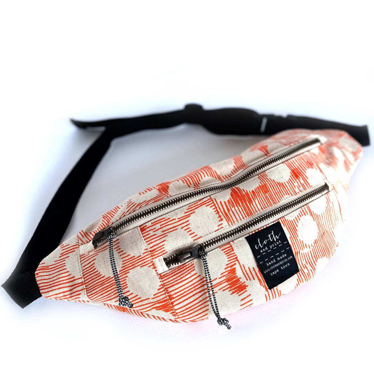 over the moon bag BLOCKOUT