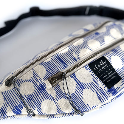 over the moon bag BLOCKOUT