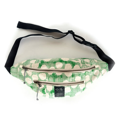 over the moon bag BLOCKOUT